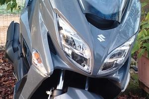 Suzuki Burgman 400  2022