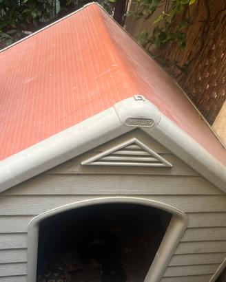 Cuccia in plastica da esterno