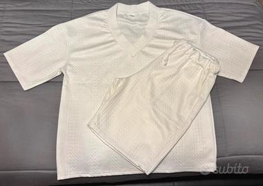 Completo bianco