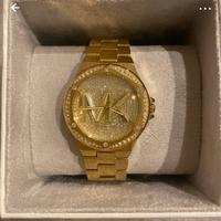 Orologio nuovo mai usato con scatolo