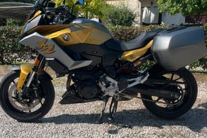 BMW F 900 XR