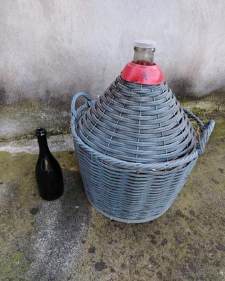 damigiana 34 L con 50 bottiglie