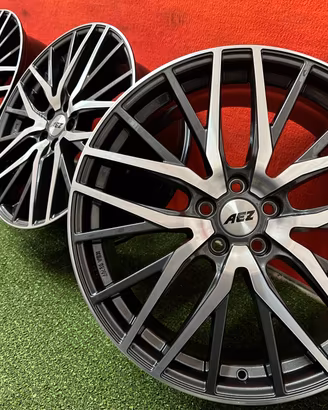 Cerchi Volvo XC40 C40 EC40 Jaguar Ford 8.5x19 ET56