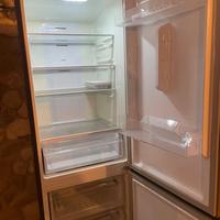 Nuovo mai usato, piccolo difetto sulla porta