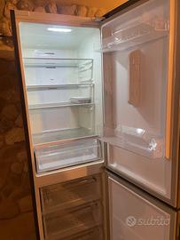 Nuovo mai usato, piccolo difetto sulla porta