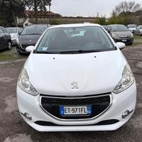 Peugeot 208 1.4 HDi 68 CV 5 porte Allure