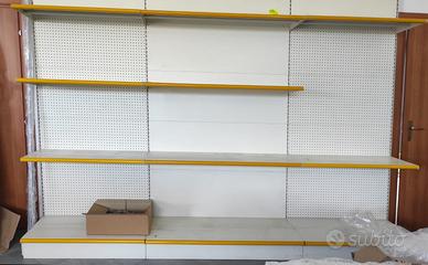 Scaffalatura da negozio