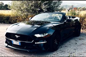 mustang cabrio perfetta