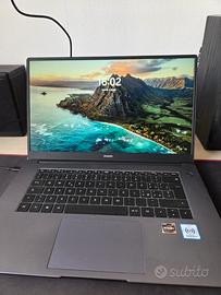 Portatile huawei ryzen 7 8gb ram