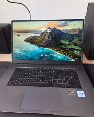 Portatile huawei ryzen 7 8gb ram