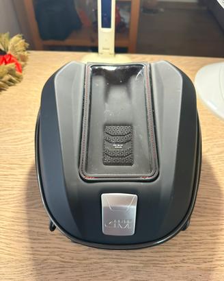 GIVI ST611+ 6L per MT-07 2021/2022