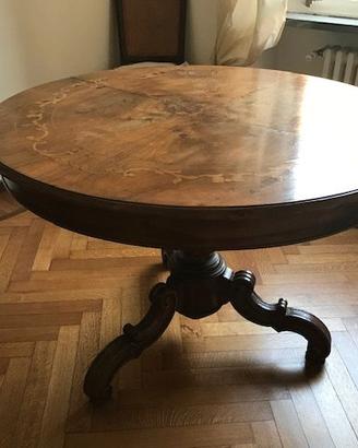 Tavolo '800 e sei sedie