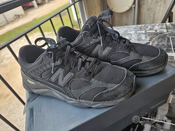 snickers New Balance nere tg 44