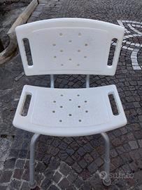 Sedile da doccia con schienale 