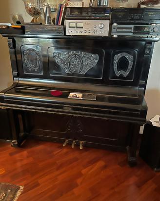 Pianoforte verticale