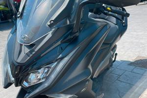 Kymco AK 550