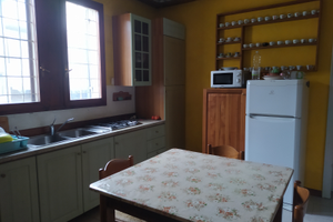 Stanza con letto grande