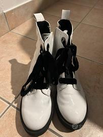 Stivaletti in vernice