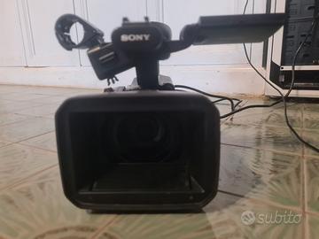 Sony HVR-Z7E HDV Pro completa di Microfono, Borsa