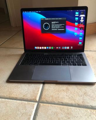 MacBook Pro 13" Touch Bar 2019 – i5, 8GB RAM, SSD