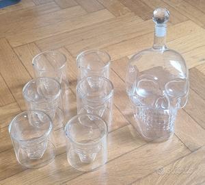 Set bottiglia teschio in vetro + 6 bicchieri skull