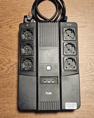 UPS Trust Maxxon 800VA