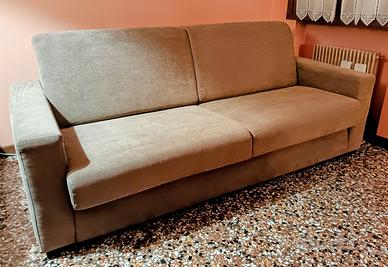 Divano letto Cavalli pari al nuovo con materasso