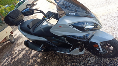 Kymco xciting 400i