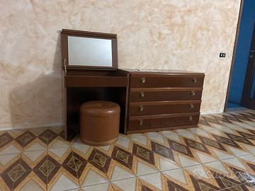 Mobile antico  camera da letto