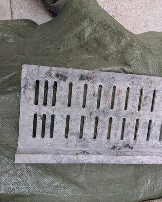Griglia di basa caminetto SUPRA 256 seminuova