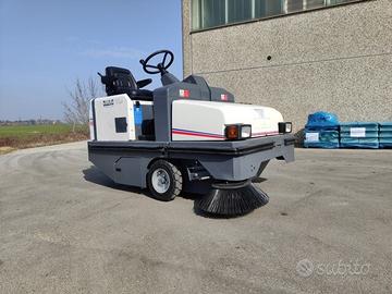 SPAZZATRICE INDUSTRIALE DULEVO 100 EH REVISIONATA