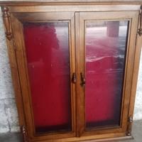 Antico mobile espositore in legno massiccio