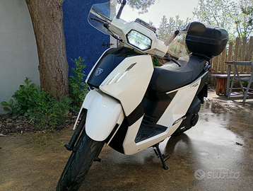 Peugeot Tweet 200 anno 2023 Euro5