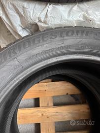 Gomme bridgestone 245/50 R 19 105 V usate