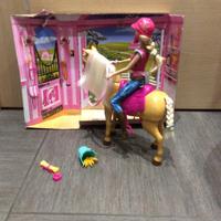 Barbie a cavallo