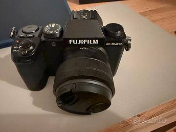 Fujifilm X-S20 + 15-45mm - come nuova