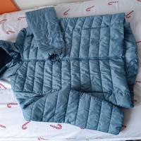 Giaccone azzurro polvere con cappuccio