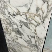 Piastrelle stock mattonelle porcellanato gres