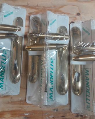 Maniglia Totem Oro Satinato 460 marca Mandelli