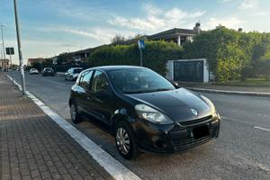 Renault   Clio 5p 1.2 16v Dynamique Gpl