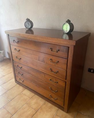 Cassettiera in legno
