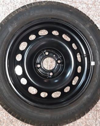 ruota di scorta completa e stecche portapacchi