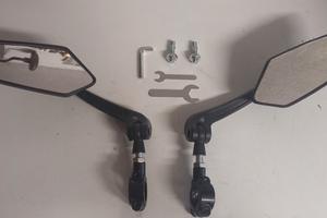 Specchietti per moto / motocicli / monopatino  