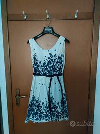 vestito bianco e blu