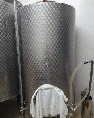 serbatoio cisterna in acciaio