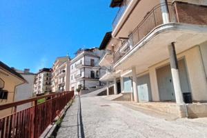 4 LOCALI A BELLEGRA