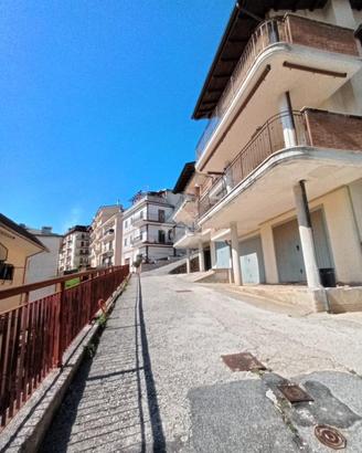 4 LOCALI A BELLEGRA