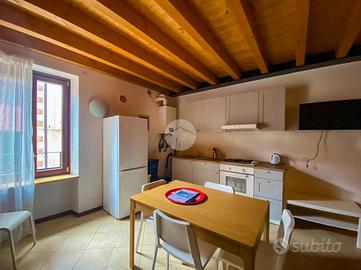 2 LOCALI A GARDONE RIVIERA