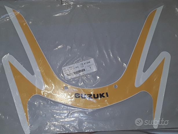 Adesivo emblema cupolino gsx600r k1-k3