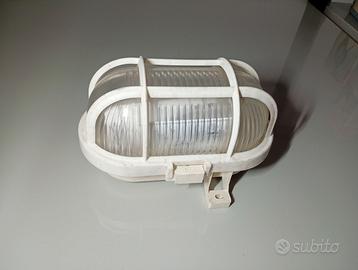 Plafoniera tartaruga (arandela) in PVC attacco sta